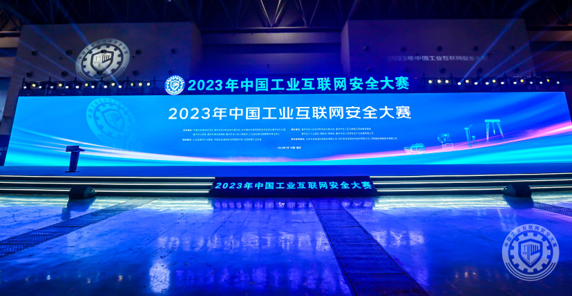  骚逼骚逼骚逼中国女人的大骚逼操逼操逼操逼